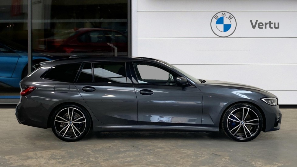 BMW 3 Series 330i M Sport 5dr Step Auto Petrol Estate - Image 3