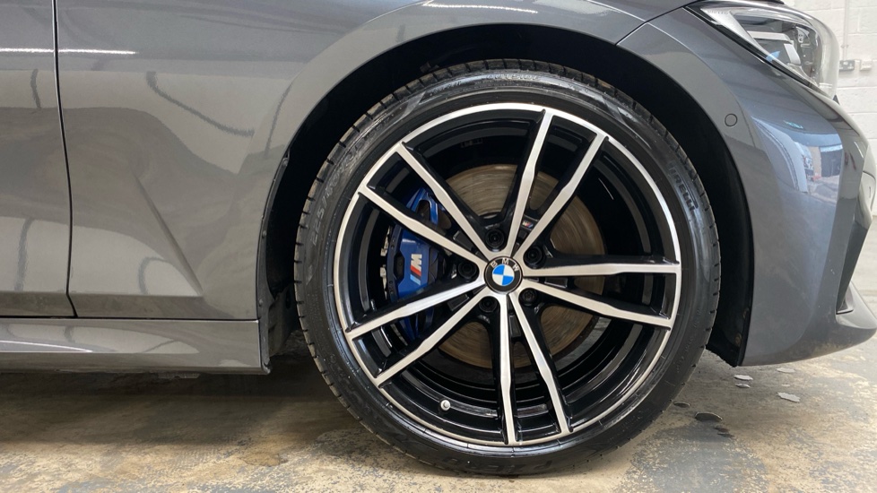 BMW 3 Series 330i M Sport 5dr Step Auto Petrol Estate - Image 14