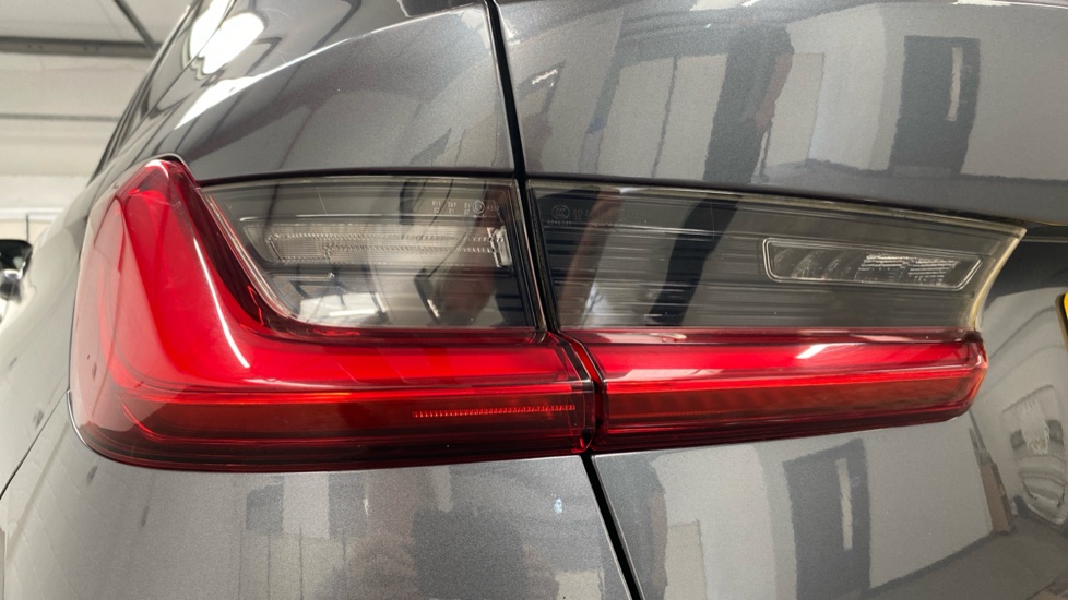 BMW 3 Series 330i M Sport 5dr Step Auto Petrol Estate - Image 22