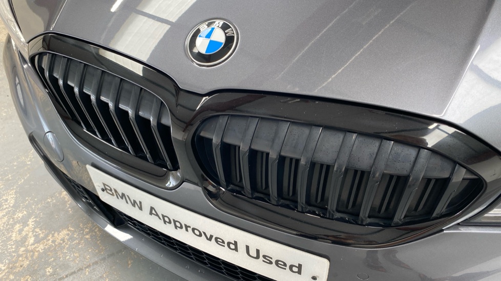 BMW 3 Series 330i M Sport 5dr Step Auto Petrol Estate - Image 32