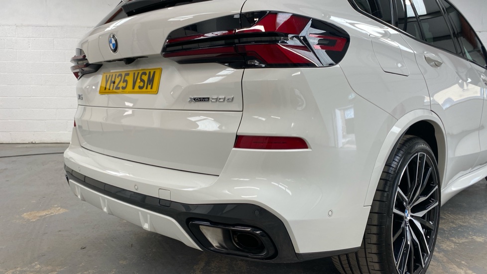 BMW X5 xDrive30d MHT M Sport 5dr Auto [Tech/Pro Pack] Diesel Estate - Image 33