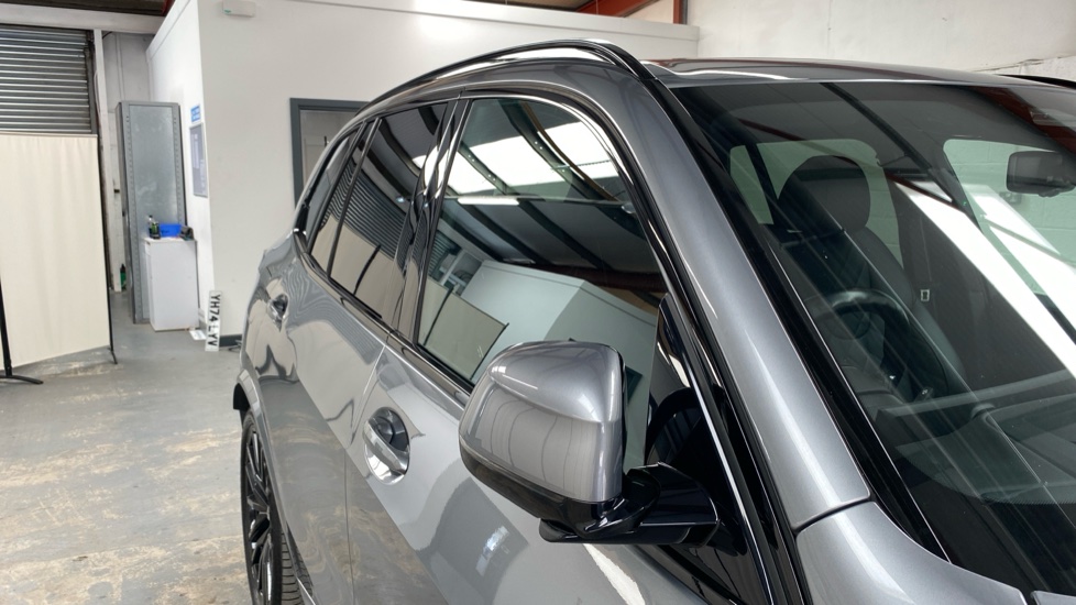 BMW X5 xDrive50e M Sport 5dr Auto [Tech/Pro Pack] Estate - Image 31