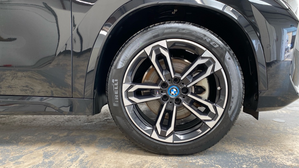 BMW iX1 230kW xDrive30 M Sport 65kWh 5dr Auto Electric Estate - Image 14