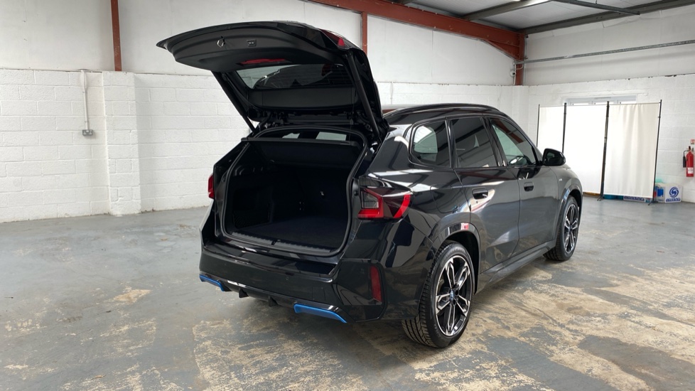 BMW iX1 230kW xDrive30 M Sport 65kWh 5dr Auto Electric Estate - Image 51