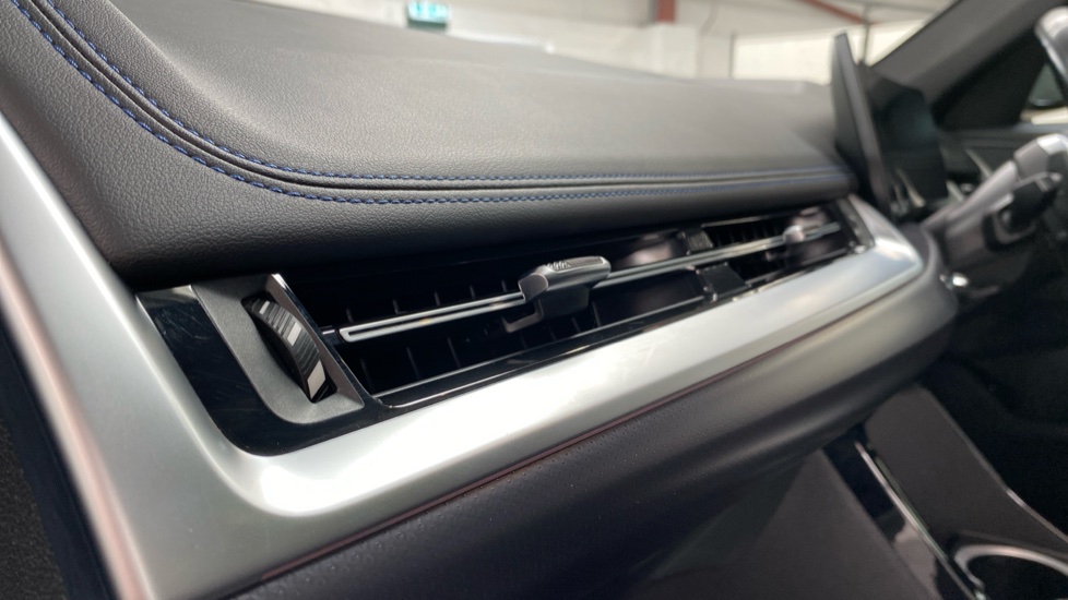 BMW iX1 230kW xDrive30 M Sport 65kWh 5dr Auto Electric Estate - Image 66