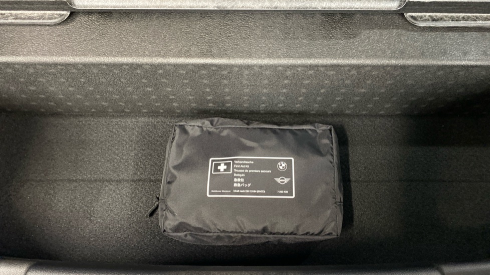 BMW 1 Series 120 M Sport 5dr Step Auto [Pro Pack] Petrol Hatchback - Image 31