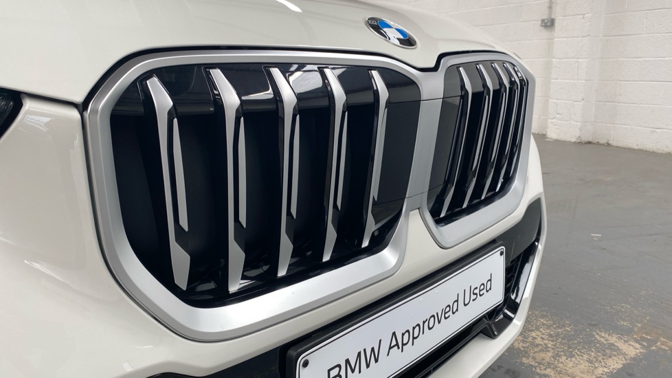 BMW X1 sDrive 20i MHT M Sport 5dr Step Auto Petrol Estate - Image 25