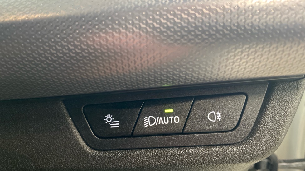 BMW X1 sDrive 20i MHT M Sport 5dr Step Auto Petrol Estate - Image 52