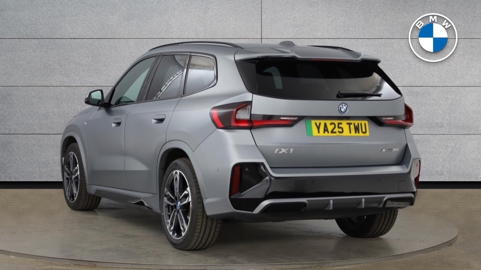 BMW iX1 230kW xDrive30 M Sport 65kWh 5dr Auto Tech/Pro/22 Electric Estate - Image 2