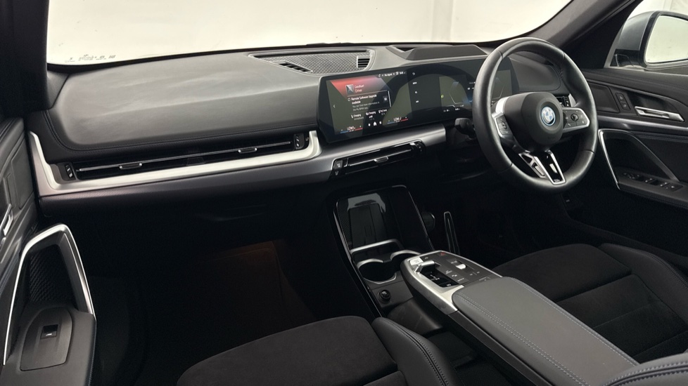 BMW iX1 230kW xDrive30 M Sport 65kWh 5dr Auto Tech/Pro/22 Electric Estate - Image 7