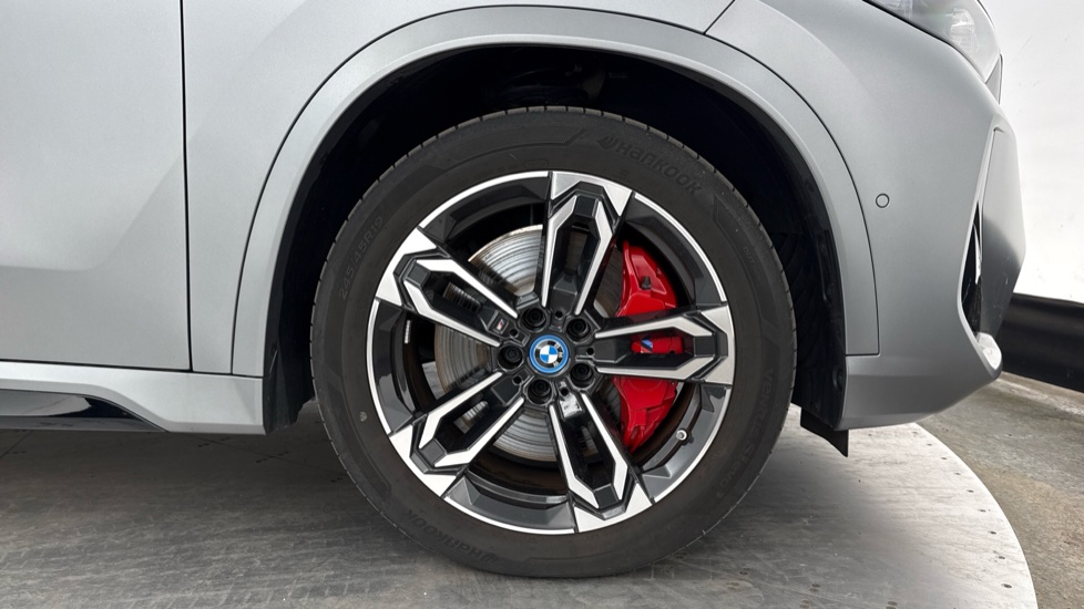 BMW iX1 230kW xDrive30 M Sport 65kWh 5dr Auto Tech/Pro/22 Electric Estate - Image 14