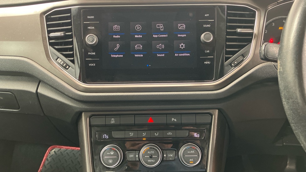 Volkswagen T-Roc 1.0 TSI SE 5dr Petrol Hatchback - Image 8