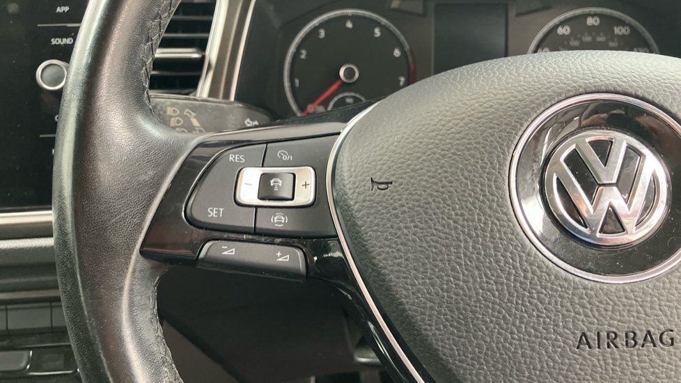 Volkswagen T-Roc 1.0 TSI SE 5dr Petrol Hatchback - Image 17