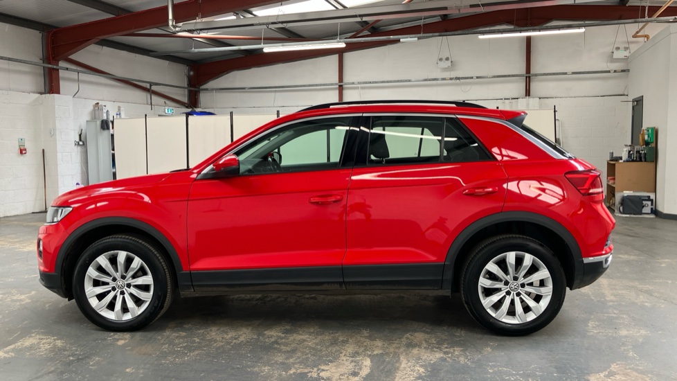 Volkswagen T-Roc 1.0 TSI SE 5dr Petrol Hatchback - Image 28