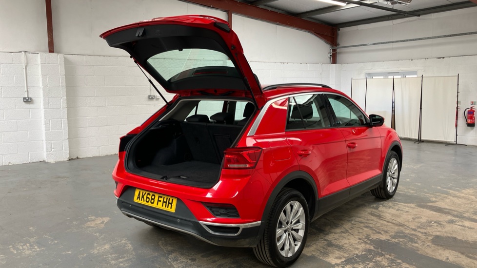 Volkswagen T-Roc 1.0 TSI SE 5dr Petrol Hatchback - Image 37