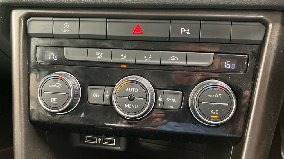 Volkswagen T-Roc 1.0 TSI SE 5dr Petrol Hatchback - Image 48