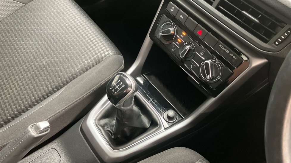 Volkswagen T-Cross 1.0 TSI 110 Active 5dr Petrol Estate - Image 10