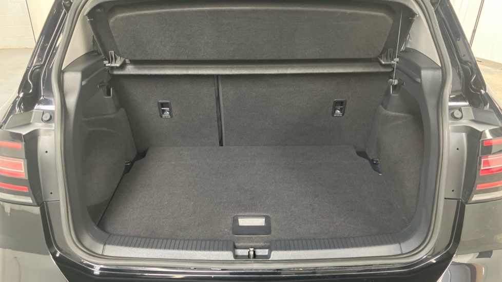 Volkswagen T-Cross 1.0 TSI 110 Active 5dr Petrol Estate - Image 13