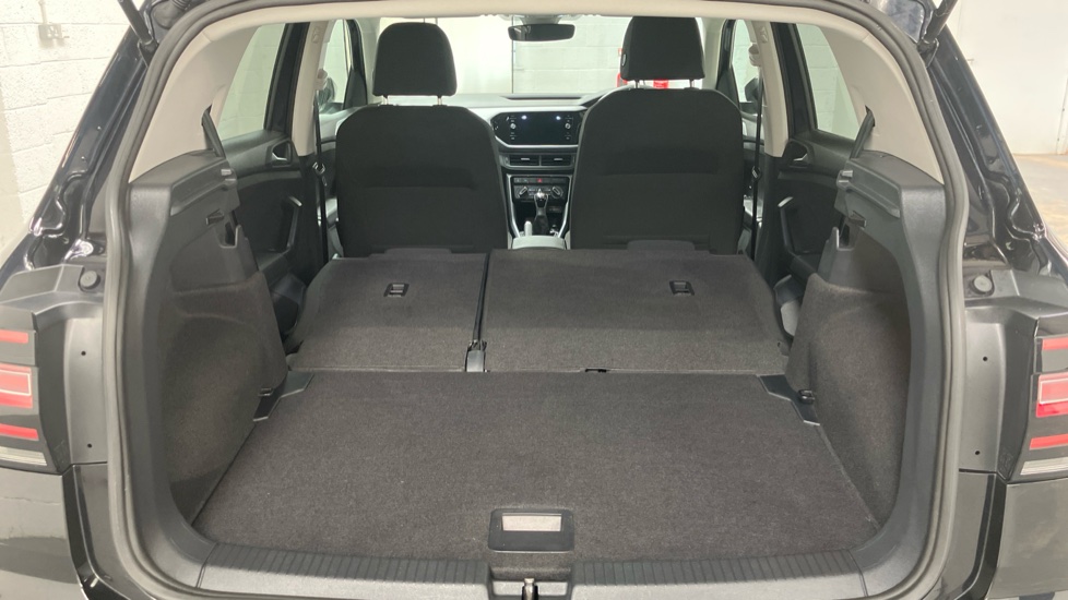 Volkswagen T-Cross 1.0 TSI 110 Active 5dr Petrol Estate - Image 26