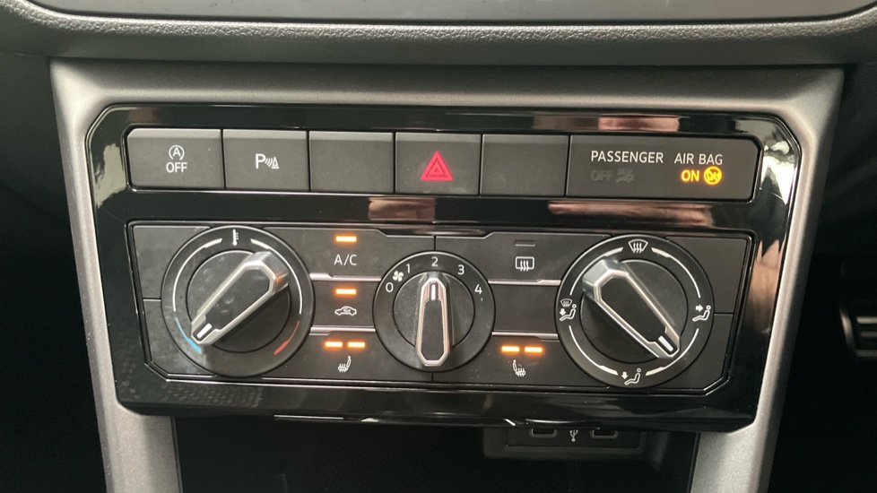 Volkswagen T-Cross 1.0 TSI 110 Active 5dr Petrol Estate - Image 57