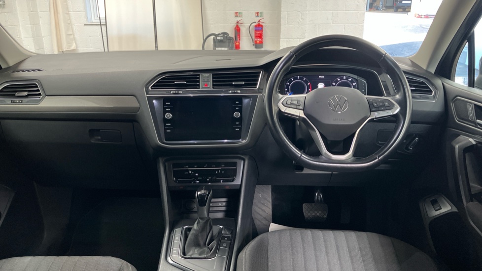 Volkswagen Tiguan Allspace 1.5 TSI Life 5dr DSG Petrol Estate - Image 4