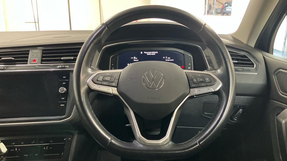 Volkswagen Tiguan Allspace 1.5 TSI Life 5dr DSG Petrol Estate - Image 5