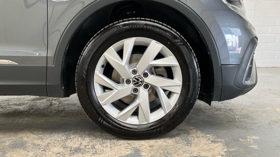 Volkswagen Tiguan Allspace 1.5 TSI Life 5dr DSG Petrol Estate - Image 14