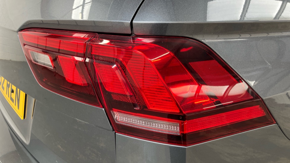 Volkswagen Tiguan Allspace 1.5 TSI Life 5dr DSG Petrol Estate - Image 22