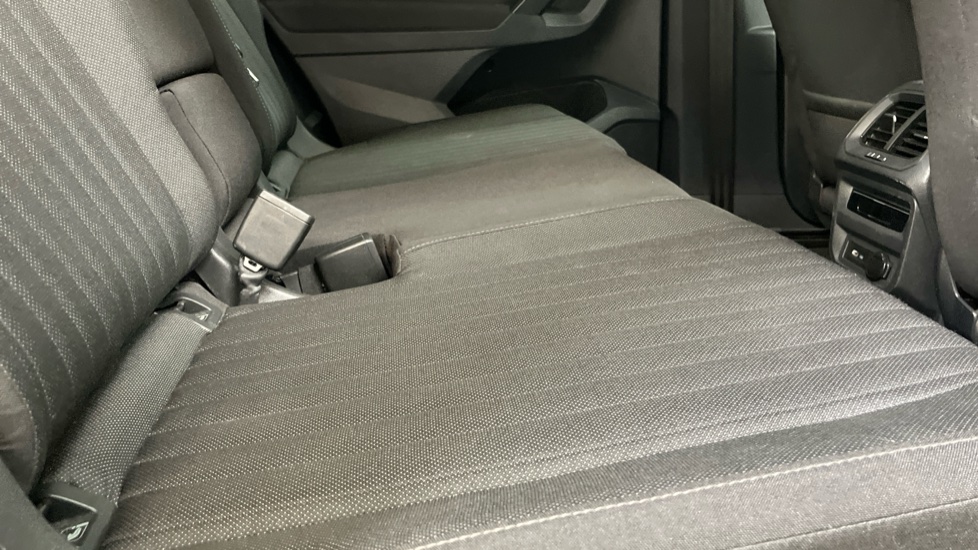 Volkswagen Tiguan Allspace 1.5 TSI Life 5dr DSG Petrol Estate - Image 29