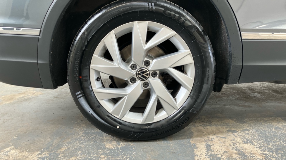 Volkswagen Tiguan Allspace 1.5 TSI Life 5dr DSG Petrol Estate - Image 32