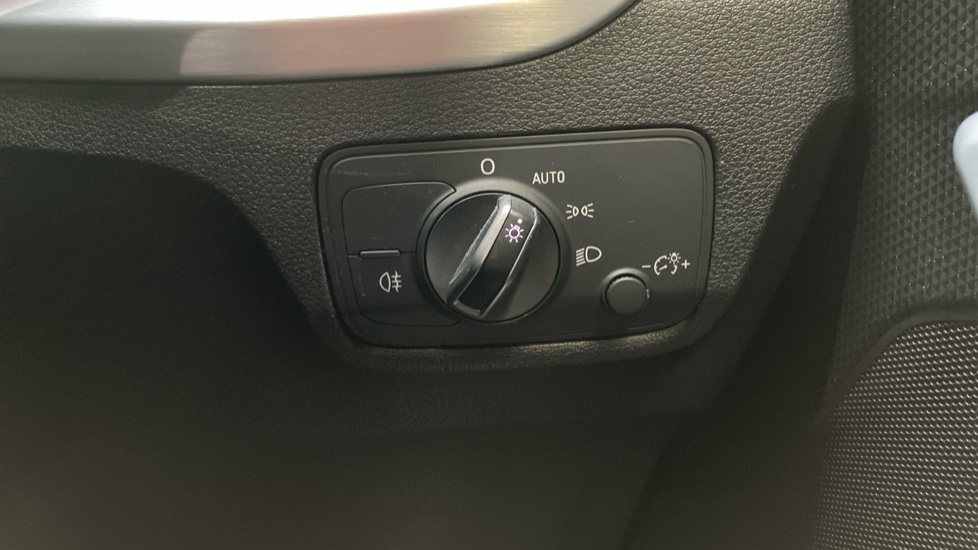 Audi Q2 30 TFSI Black Edition 5dr Petrol Estate - Image 38