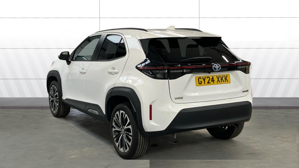 Toyota Yaris Cross 1.5 Hybrid Excel 5dr CVT Hybrid Estate - Image 2