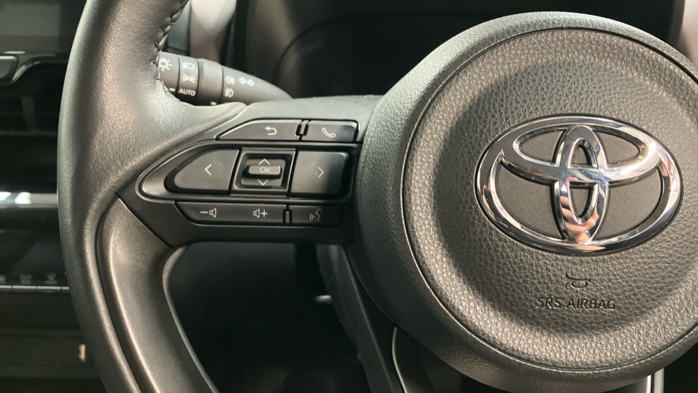 Toyota Yaris Cross 1.5 Hybrid Excel 5dr CVT Hybrid Estate - Image 17