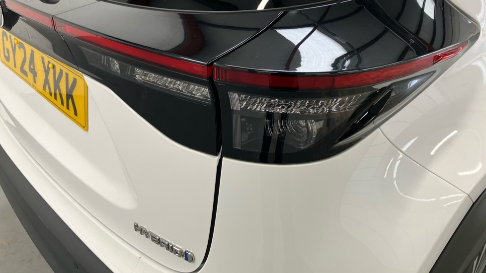 Toyota Yaris Cross 1.5 Hybrid Excel 5dr CVT Hybrid Estate - Image 22