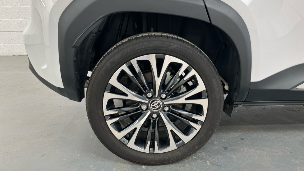Toyota Yaris Cross 1.5 Hybrid Excel 5dr CVT Hybrid Estate - Image 26