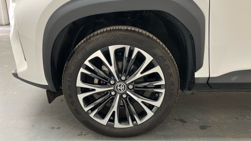 Toyota Yaris Cross 1.5 Hybrid Excel 5dr CVT Hybrid Estate - Image 30