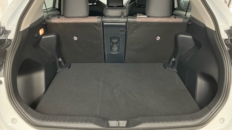 Toyota Yaris Cross 1.5 Hybrid Excel 5dr CVT Hybrid Estate - Image 34