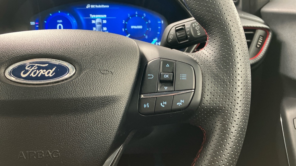 Ford Puma 1.0 EcoBoost Hybrid mHEV 155 ST-Line X 5dr Petrol Hatchback - Image 18