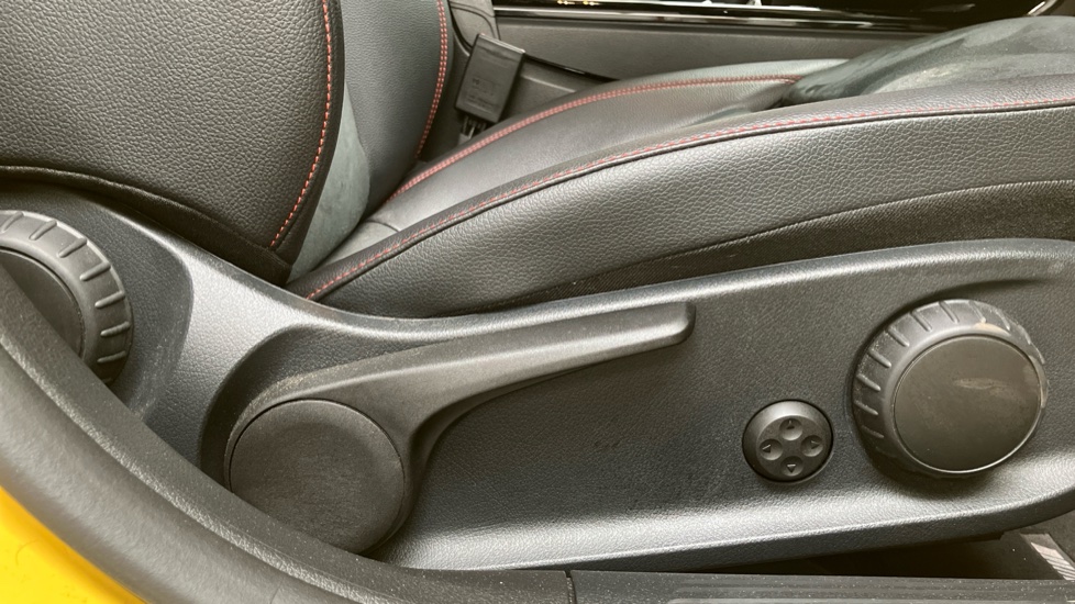 Mercedes-Benz A-Class A200 AMG Line Premium 5dr Auto Petrol Hatchback - Image 47