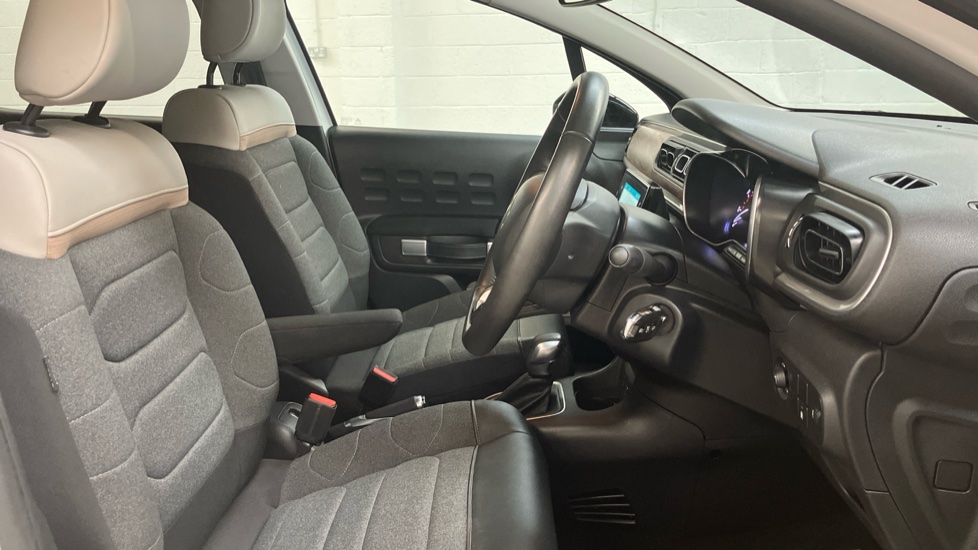 Citroen C3 1.2 PureTech 110 Max 5dr EAT6 Petrol Hatchback - Image 11