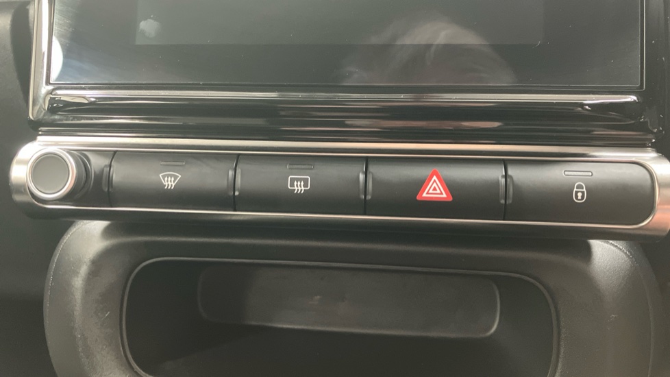 Citroen C3 1.2 PureTech 110 Max 5dr EAT6 Petrol Hatchback - Image 19