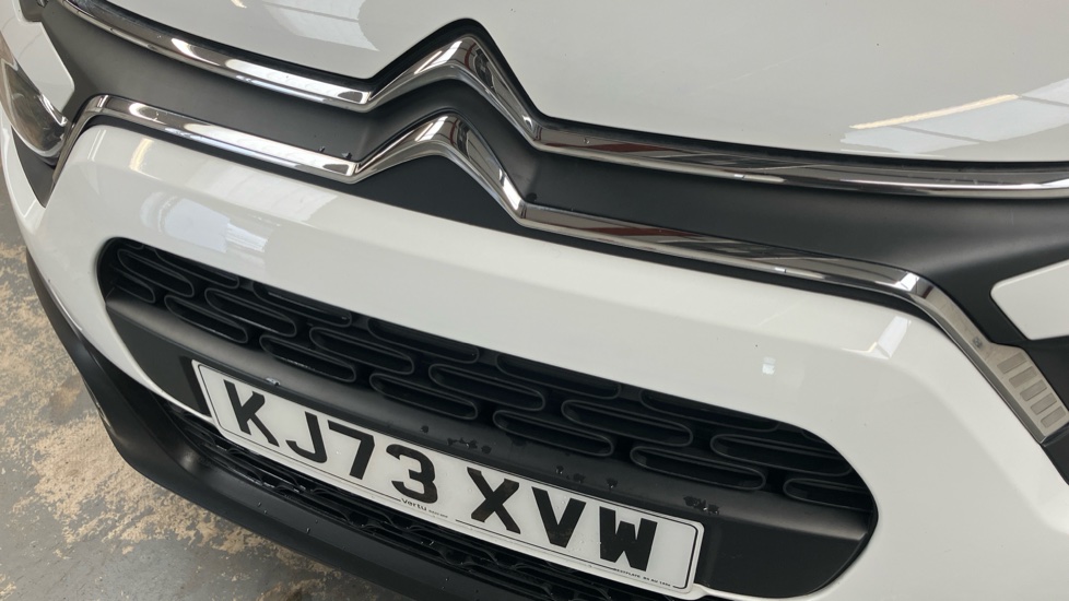 Citroen C3 1.2 PureTech 110 Max 5dr EAT6 Petrol Hatchback - Image 26