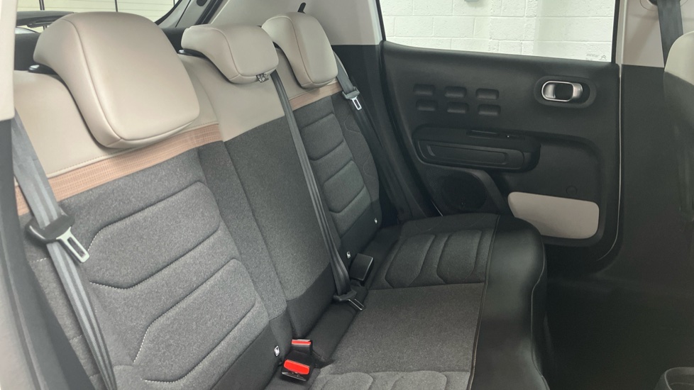 Citroen C3 1.2 PureTech 110 Max 5dr EAT6 Petrol Hatchback - Image 43