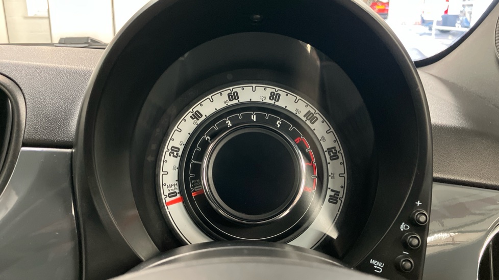 Fiat 500 1.0 Mild Hybrid Dolcevita [Part Leather] 3dr Petrol Hatchback - Image 9