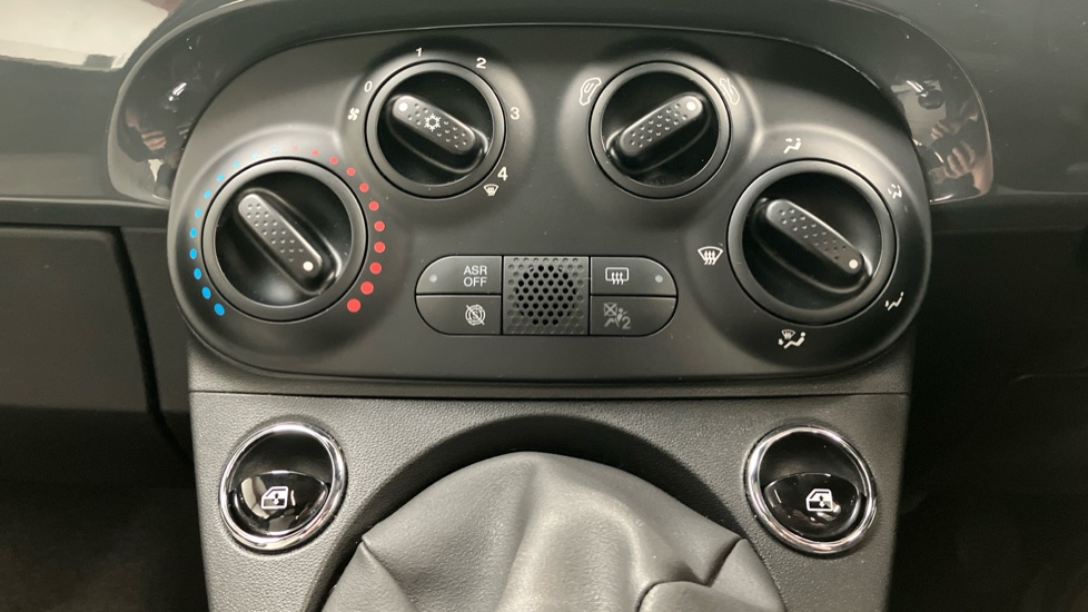 Fiat 500 1.0 Mild Hybrid Dolcevita [Part Leather] 3dr Petrol Hatchback - Image 19