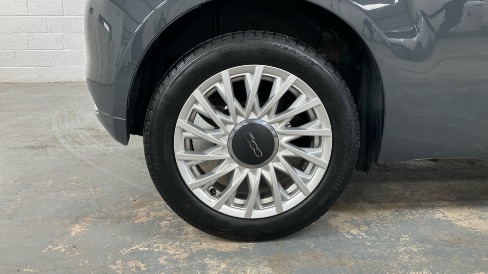 Fiat 500 1.0 Mild Hybrid Dolcevita [Part Leather] 3dr Petrol Hatchback - Image 25