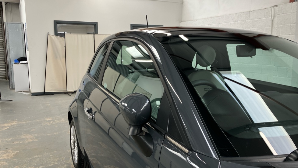 Fiat 500 1.0 Mild Hybrid Dolcevita [Part Leather] 3dr Petrol Hatchback - Image 28
