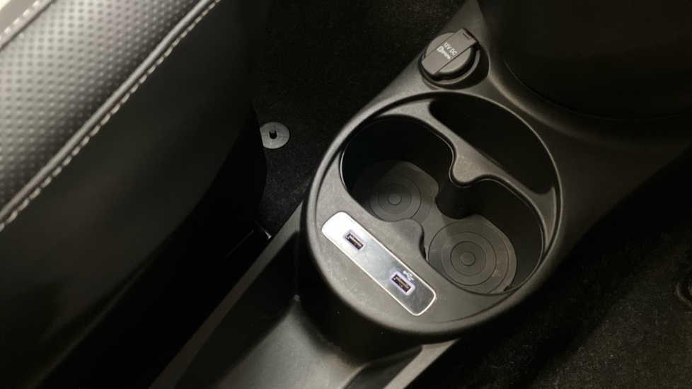 Fiat 500 1.0 Mild Hybrid Dolcevita [Part Leather] 3dr Petrol Hatchback - Image 35