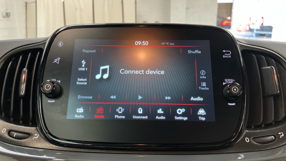 Fiat 500 1.0 Mild Hybrid Dolcevita [Part Leather] 3dr Petrol Hatchback - Image 39