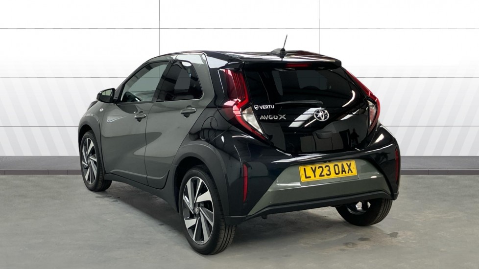 Toyota Aygo X 1.0 VVT-i Edge 5dr Auto Petrol Hatchback - Image 2